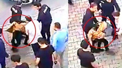 Çocuk çığlık attı,  mahalleli 'tacizci'yi yakalayıp tekme tokat dövdü!