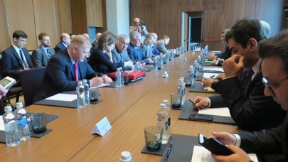 Suriye konulu toplantı başladı