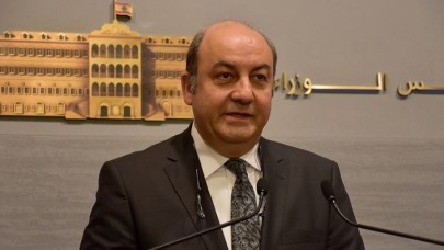 'Türk bayrağını yakanlardan hesap sorulsun'