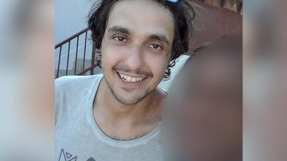 40 metrelik kuleden zemine çakılarak hayatını kaybetti; polis altında kalmaktan son anda kurtuldu