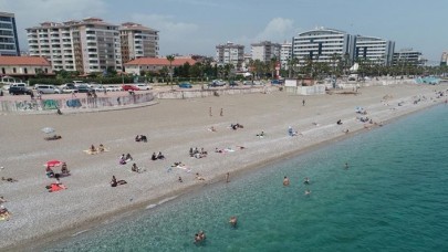 Antalya nisanda yaklaşık 1 milyon turist ağırladı