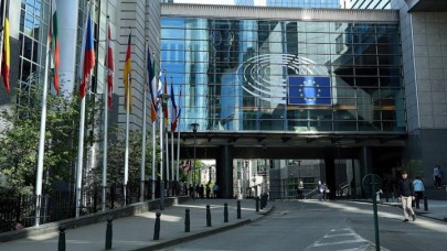 AP seçimleri öncesi Müslüman karşıtlığı yasal düzenlemelerle sistemleşti