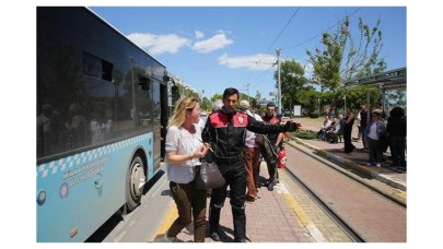 Atatürk'e,  Türklüğe ve dini inançlara hakaret eden kadın serbest