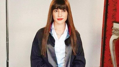 Avukatın eteğine müdahale eden hâkim açığa alındı