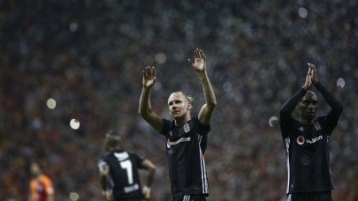 Beşiktaş şampiyonluk yolunda yara aldı