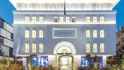 Beymen gitti,  Boyner kaldı