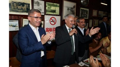 Yıldırım sahurda vatandaşlarla bir araya geldi