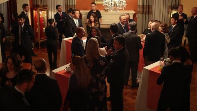 Çavuşoğlu Meksika'daki Türk toplumu ile görüştü