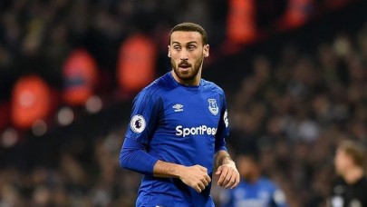 Cenk Tosun şampiyonun formasını giydi! Ortalık karıştı