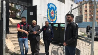 Cinayet zanlıları camide yakalandı