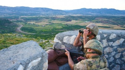 Diyarbakır'da PKK'lı 2 kadın terörist etkisiz hale getirildi