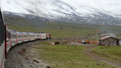 Doğu Ekspresi ile iki yılda 270 bin 811 yolcu seyahat etti