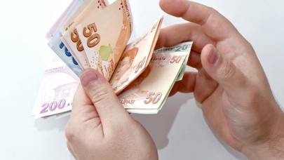 Emekliler merakla bekliyordu! Paralar 27-31 Mayıs tarihlerinde verilecek