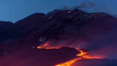 Etna Yanardağı faaliyete geçti
