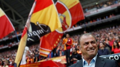 Fatih Terim,  TFF'den kazandığı 5.2 milyon TL'lik tazminatını Çocuk Esirgeme Kurumu'na bağışladı