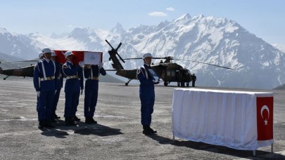 Hakkari'de şehit asker için tören düzenlendi