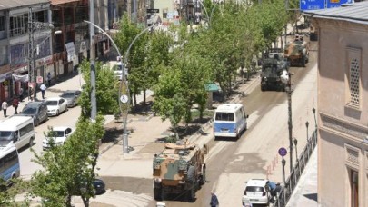 Hakurk'taki PKK hedefleri top atışlarıyla vuruluyor