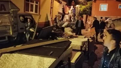 Heyelanda 15 binanın çöktüğü mahalleye giriş yasak