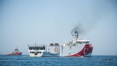İlk yerli ve milli sismik araştırma gemisi Oruç Reis Marmara'yı karış karış inceliyor