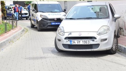 İstanbul'un göbeğinde silahlı gasp! Kilolarca altını çalıp kaçtılar