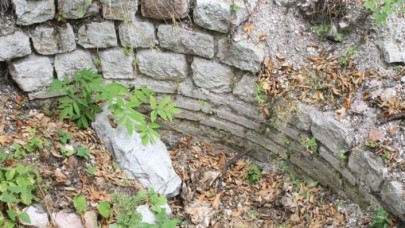 Kaçak kazıda insan kemikleri bulundu