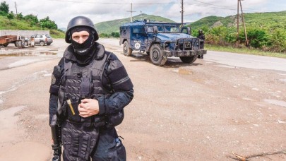 Kosova-Sırbistan tansiyonu yükseldi