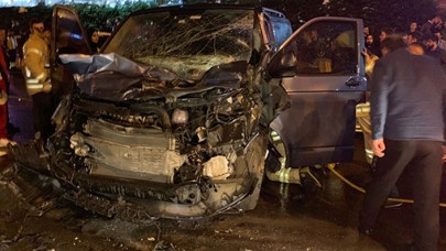 Maltepe'de 12 araç zincirleme kazaya karıştı! Yaralılar var