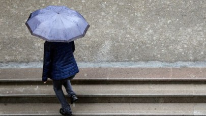 Meteorolojiden sağanak ve fırtına uyarısı