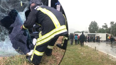 Milas'ta yolcu otobüsü devrildi: 2 ölü,  42 yaralı
