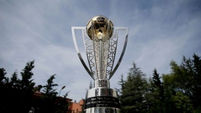 Şampiyonluk kupası görücüye çıktı