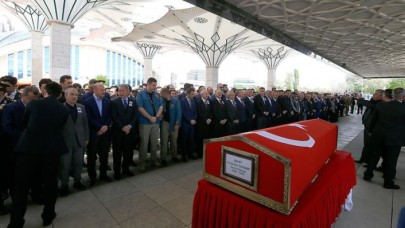 Şehitlerimizi uğurluyoruz