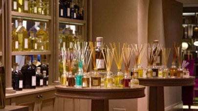 Taksit sınırlamasına rağmen parfüm ithalatı hız kesmedi