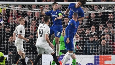 UEFA Avrupa Ligi'nde finalin adı Arsenal-Chelsea