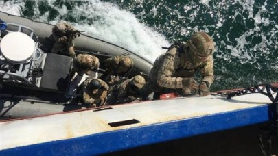 Ukrayna'dan Rus gemilerini ele geçirme tatbikatı