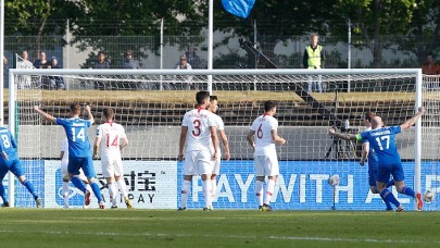 A Milli Futbol Takımı gruptaki ilk mağlubiyetini aldı
