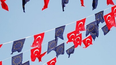 AB'ye 'Türkiye ile işbirliğine son ver' çağrısı