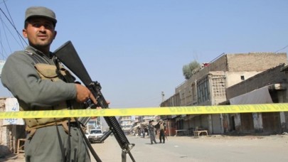 Afganistan'da bayram namazı çıkışında bombalı saldırı