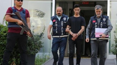 Babasını kendisine şiddet uyguladığı için bıçaklamış