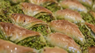 Bayram ziyaretlerinde ikramları tüketirken dikkat