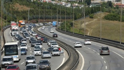 Bayramda akaryakıta 3, 5 milyar lira harcandı