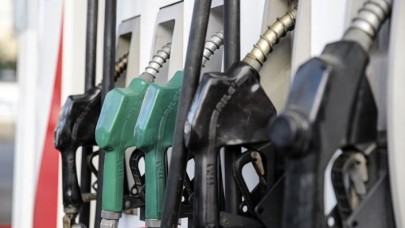 Benzinde 9 kuruş indirim