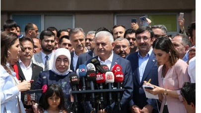 Binali Yıldırım: İstanbulluların verdiği kararın başımızın üzerinde yeri var