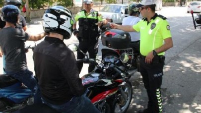 Emniyetten turizm bölgelerinde ‘motosiklet- kask’ denetimi