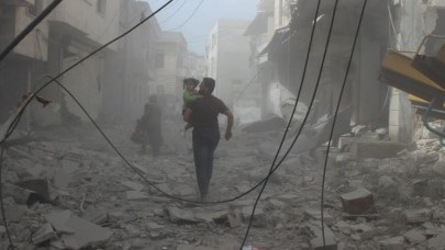 Esad rejiminden Ramazan Bayramı'nın ilk gününde bombardıman