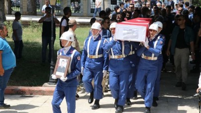 Hakkari şehitlerine veda