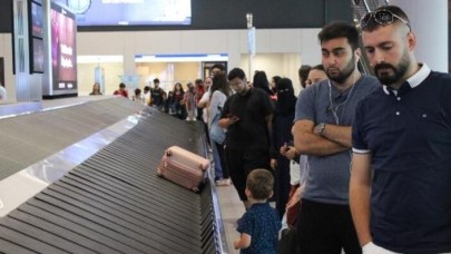 İstanbul Havalimanı'nda seçim yoğunluğu