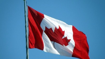 Kanada Venezuela'daki elçiliğini geçici olarak kapattı