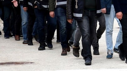 Kara Kuvvetleri'nde operasyon! Aralarında 2 albay ve 9 yüzbaşı var