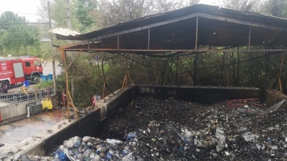 Kocaeli'de geri dönüşüm tesisinde yangın