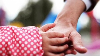 Koruyucu aileler 6 bin 801 çocuğun 'sıcak yuvası' oldu